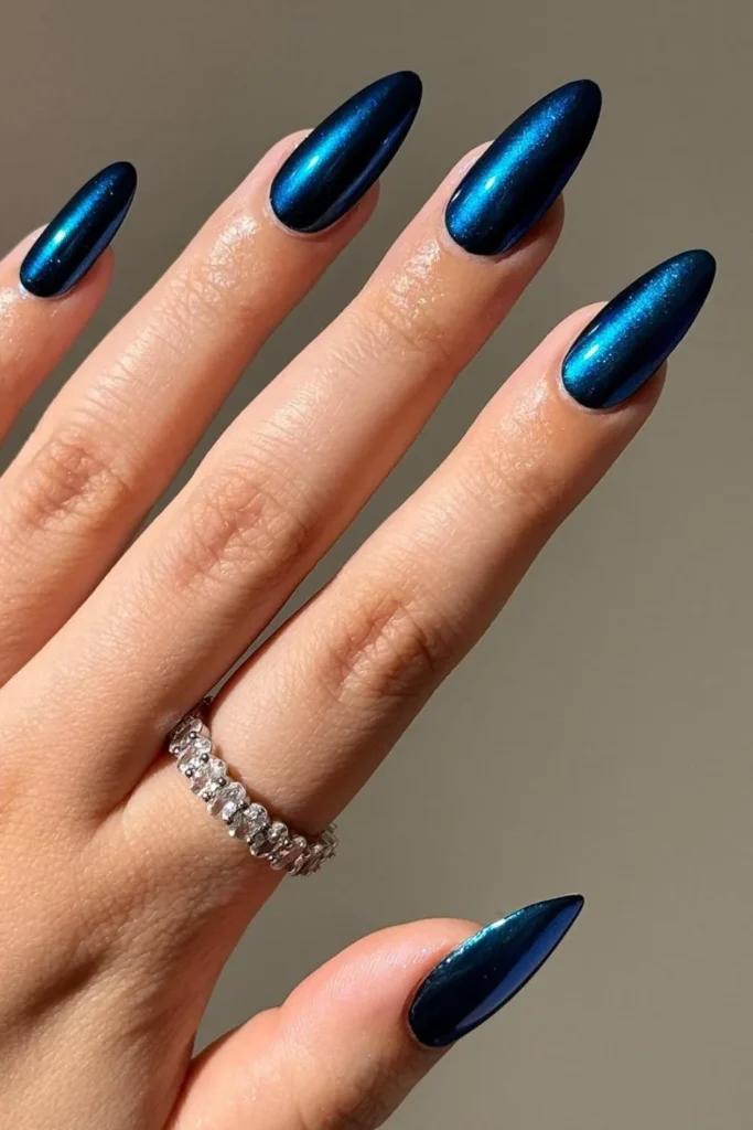 Metalic Dark Blue Nails